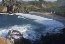 Lokasi dan Keindahan Pantai Suing Gunung Kidul
