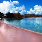Lokasi dan Keindahan Pantai Pink