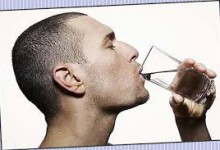 Manfaat Banyak Minum Air Putih bagi Tubuh